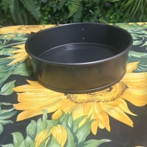 Nonstick Springform Cake Pan - Home Kitchen